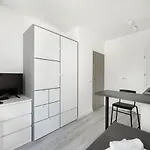 Lägenhet Wola Comfort #1 By Bookinghost *