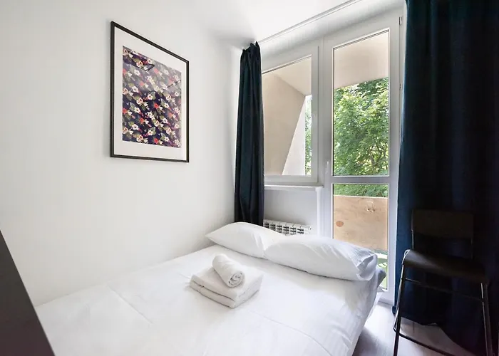 Wola Comfort #1 By Bookinghost * 华沙