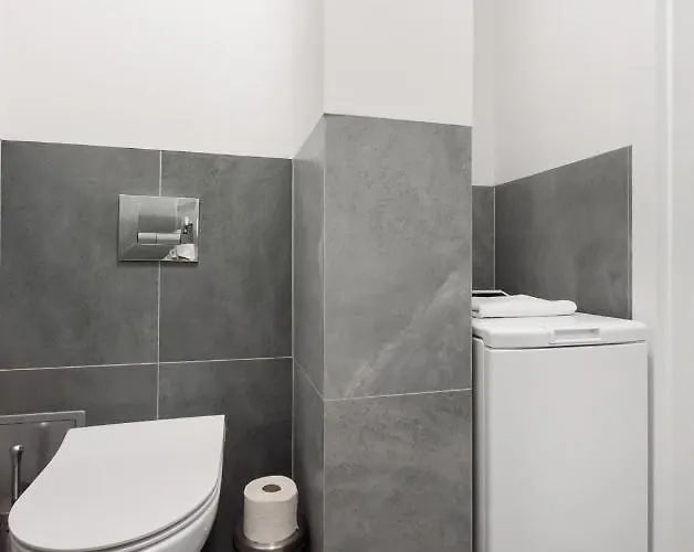 Wola Comfort #1 By Bookinghost * Warszawa